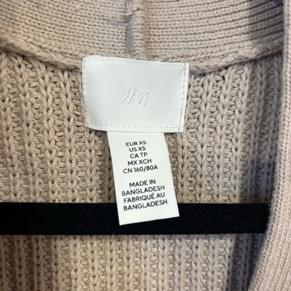 NWOT H&M Beige Ribbed Knit Cardigan Size XS - Picture 4 of 6